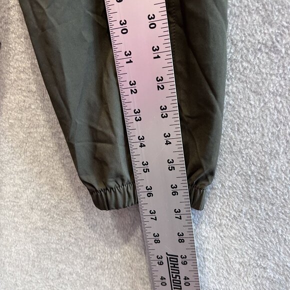Old Navy XS Olive Green StretchTech Cargo Joggers Dry Quick Elastic Hem Athleisu - Picture 4 of 13